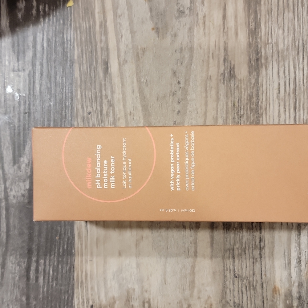 glowoasis milkdew toner